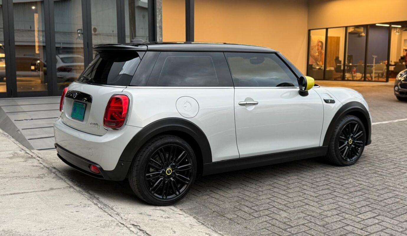 MINI COOPER SE