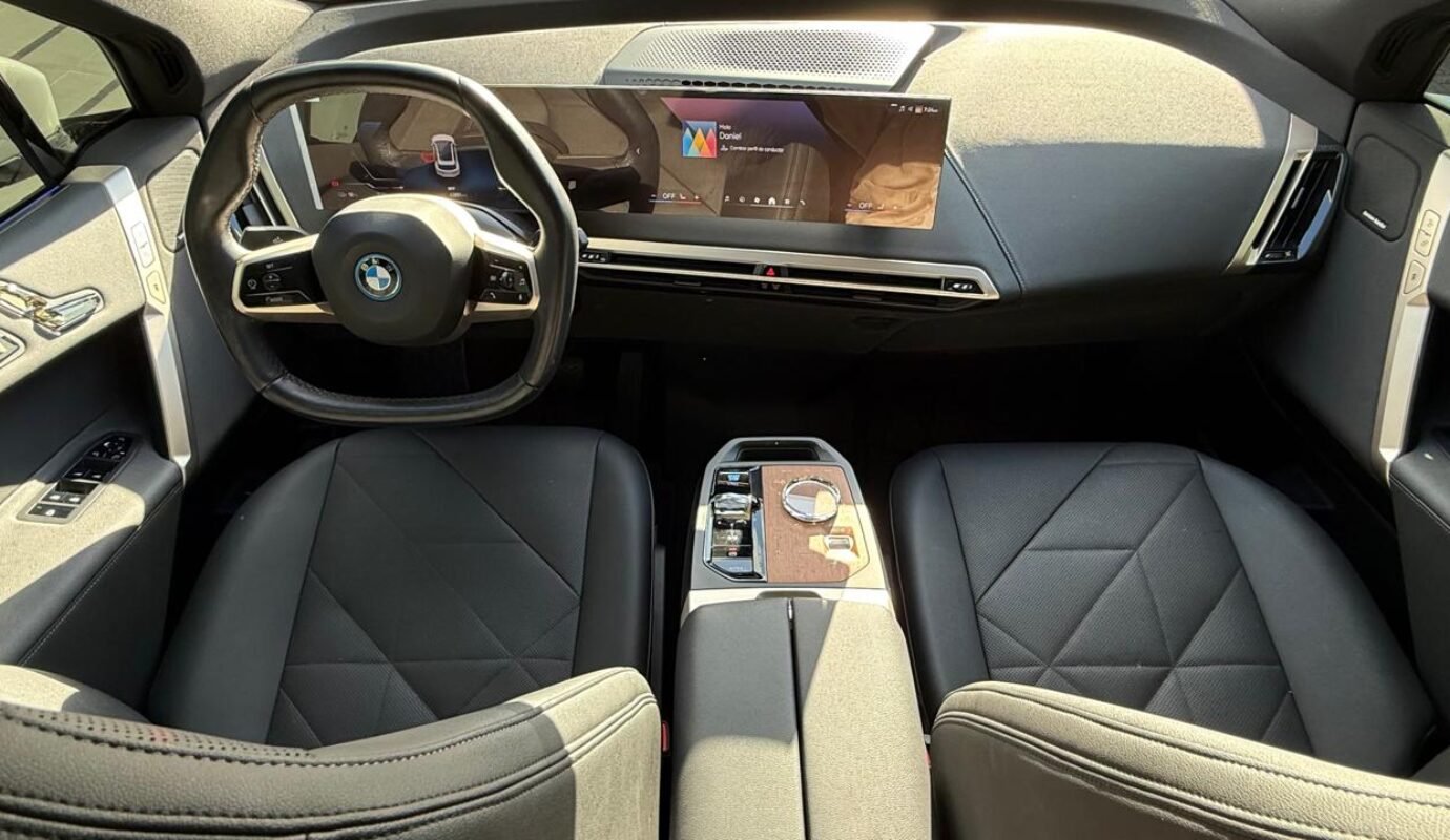 BMW IX XDRIVE40