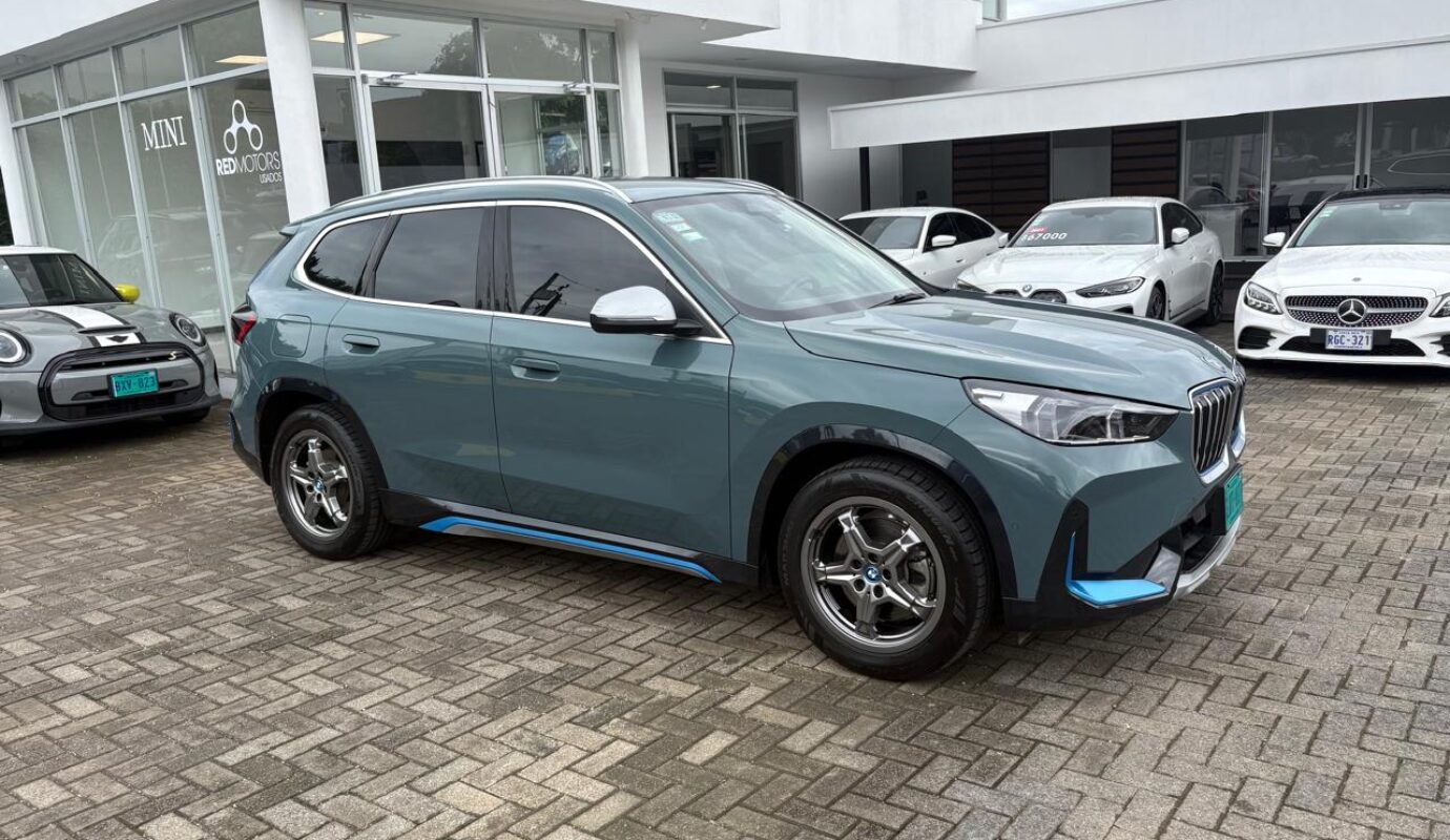 BMW IX1 Xdrive 30