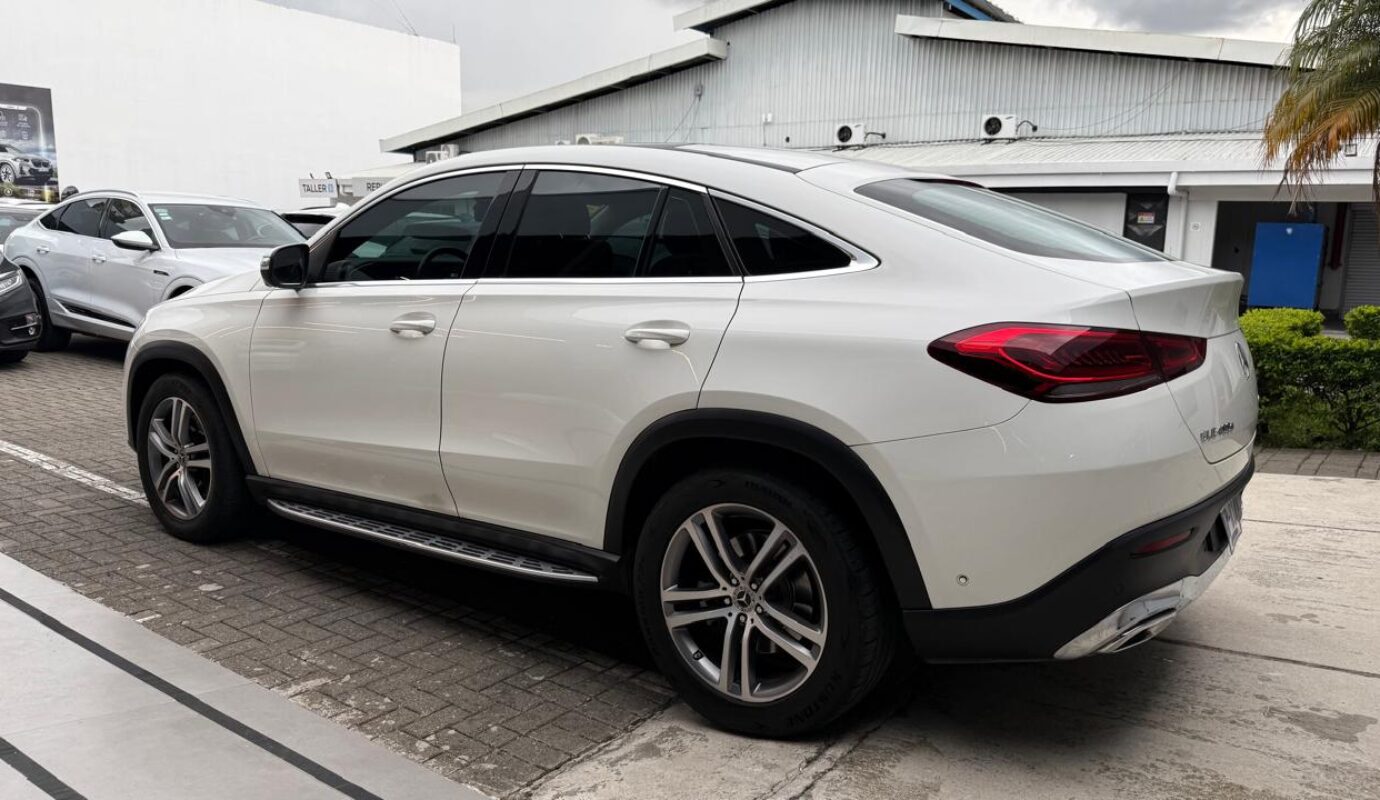 Mercedes Benz GLE400D