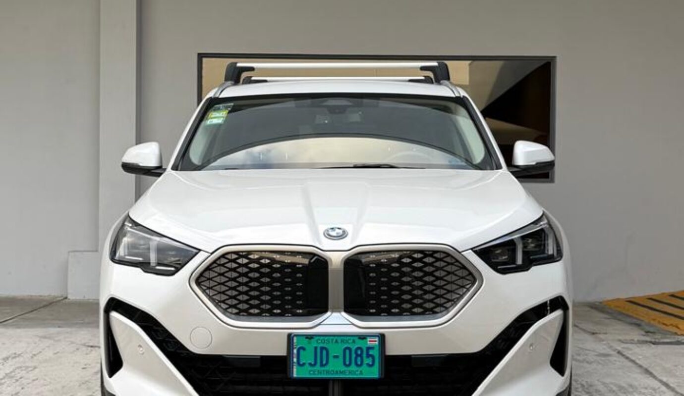 BMW IX2 Xdrive30