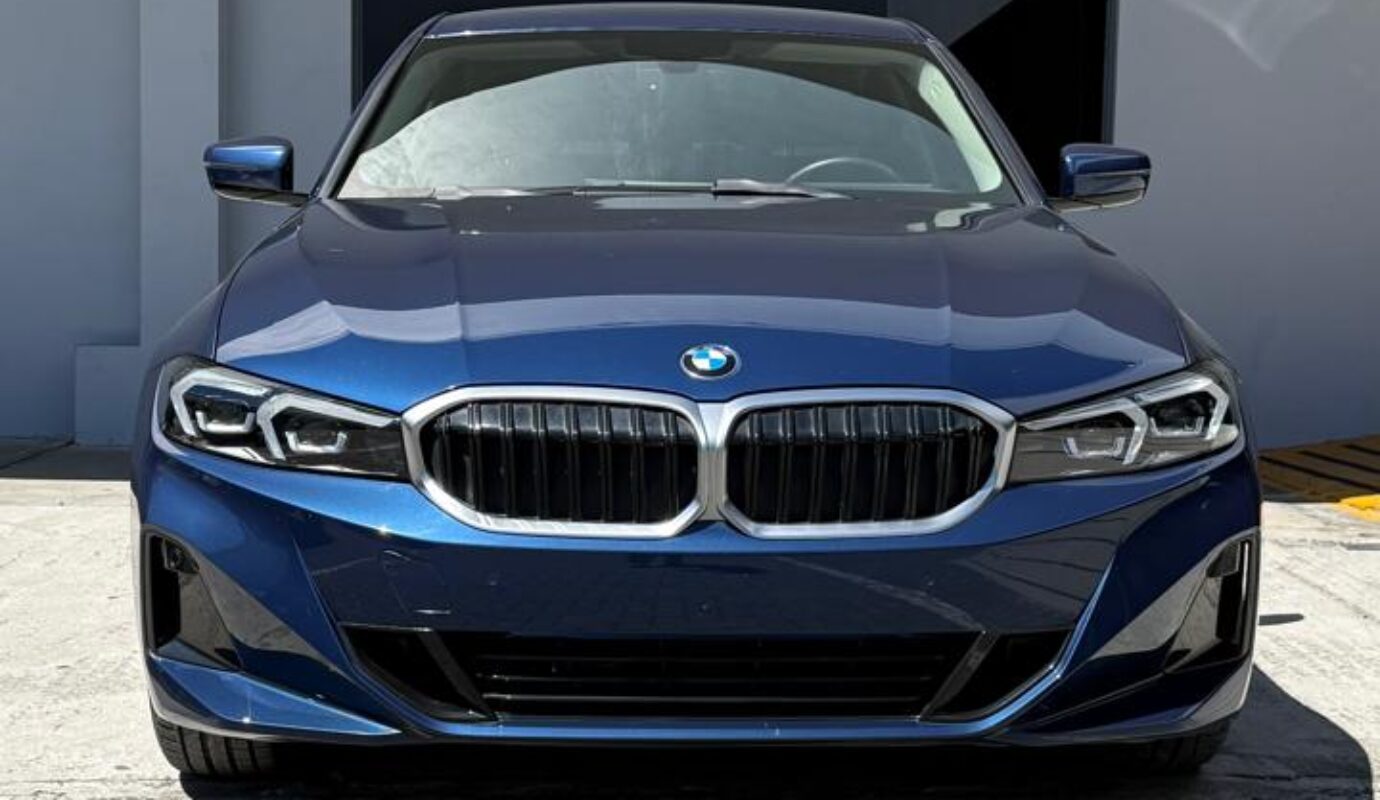 BMW 320I