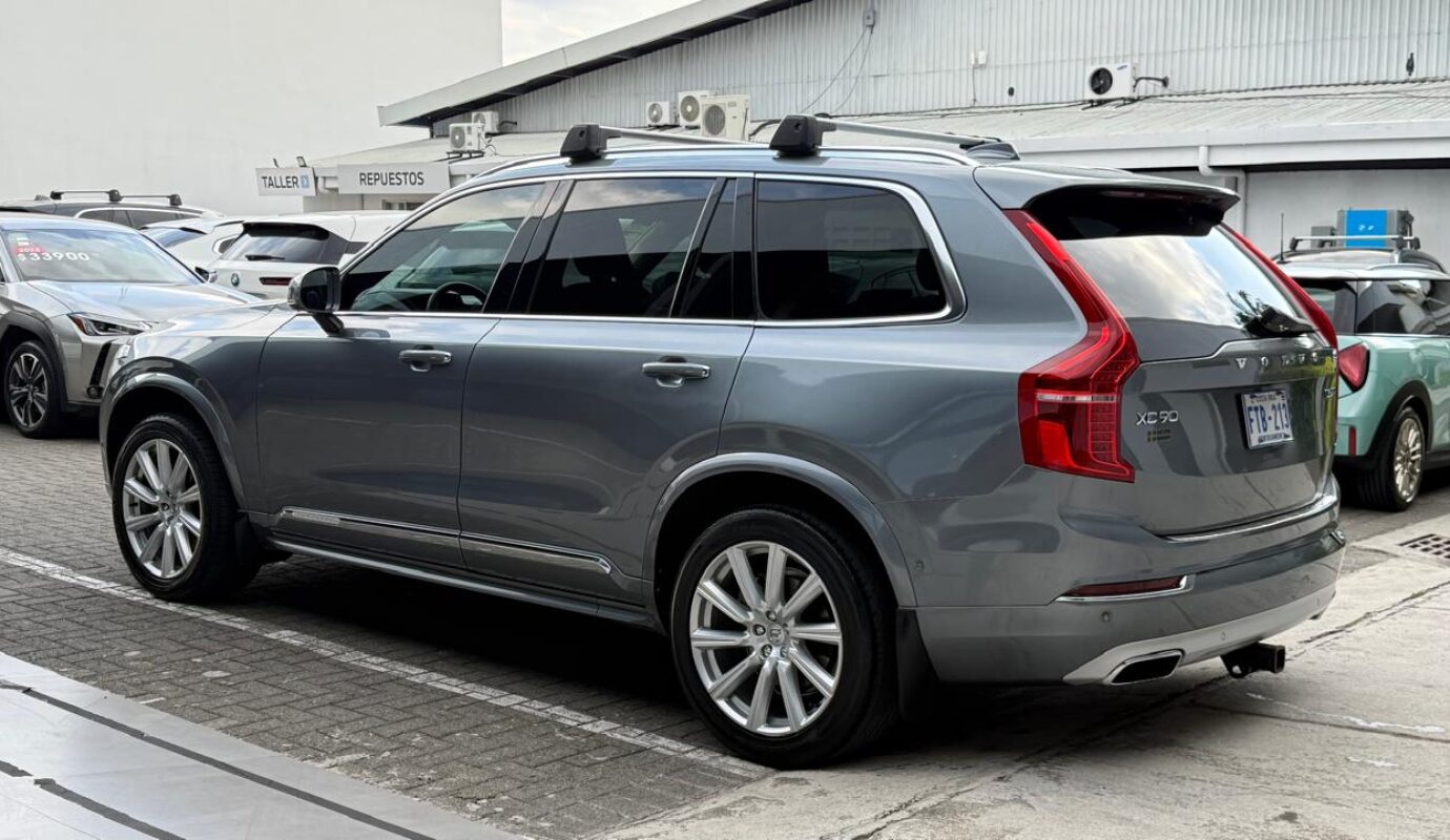 Volvo XC90