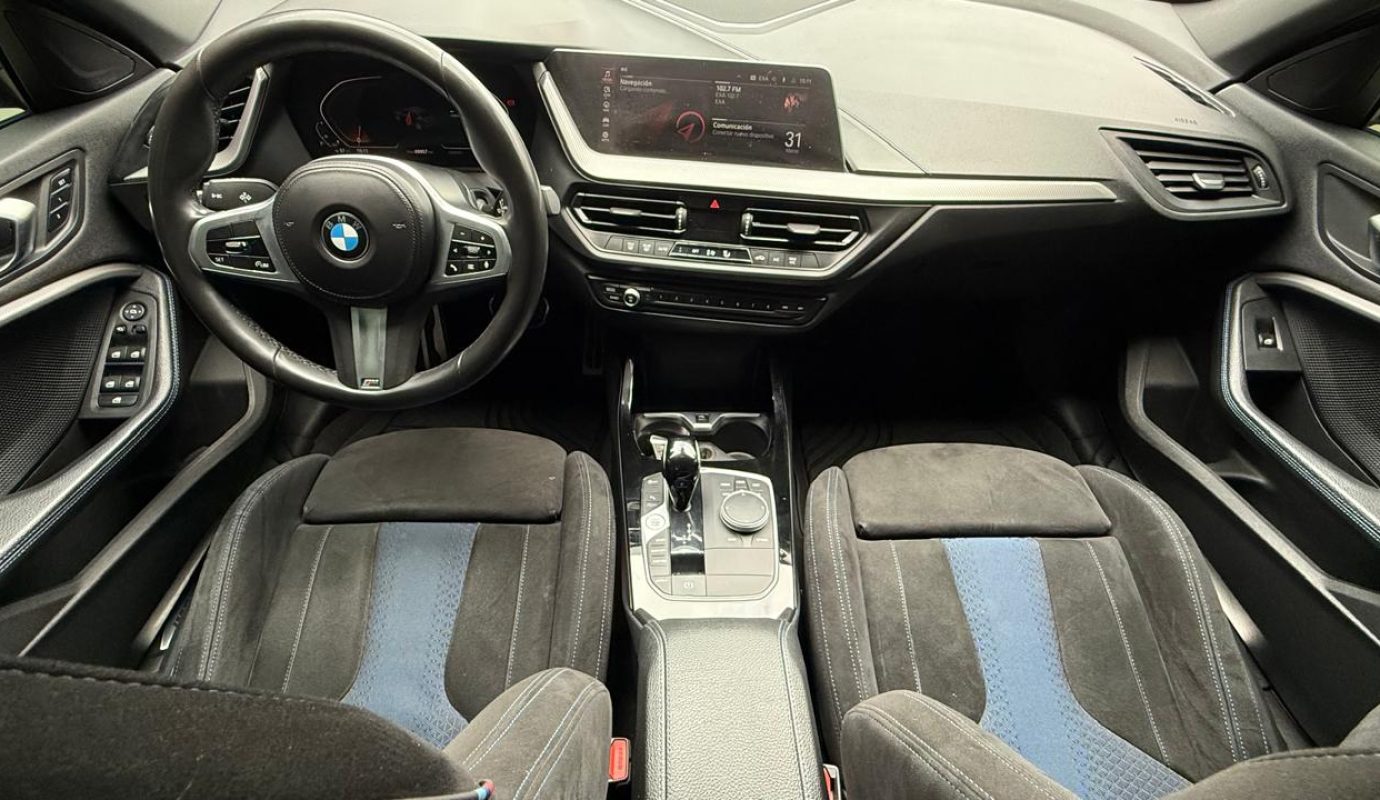 BMW 218I