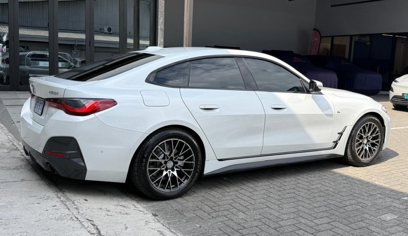 BMW 430I