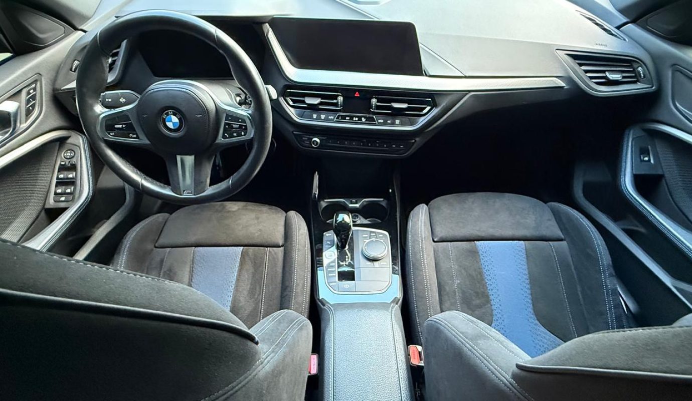 BMW 218I