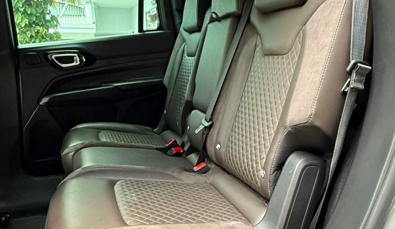 Jeep Overland Commander