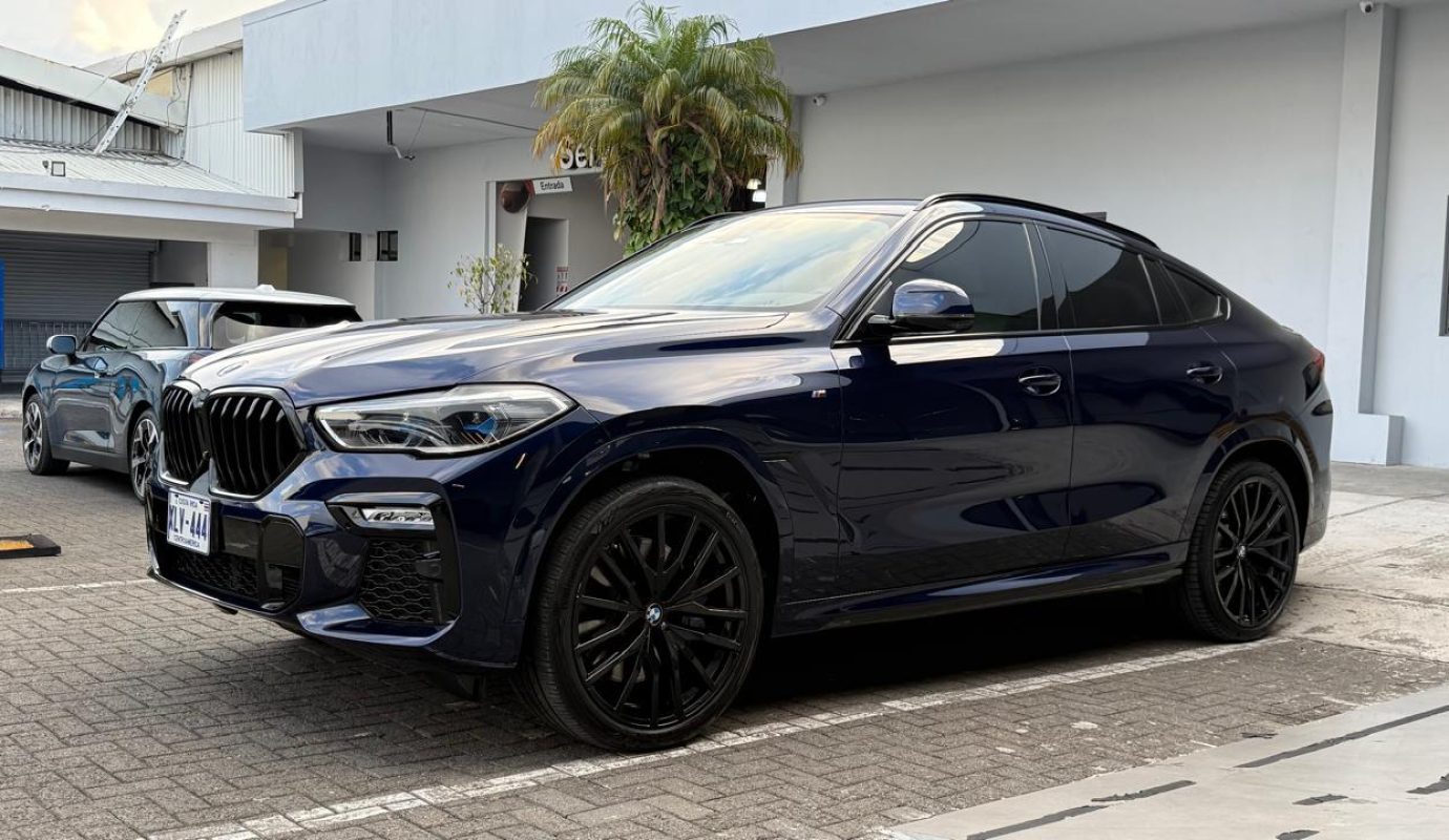 BMW X6 M50I