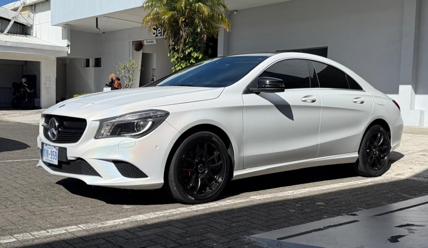 Mercedes Benz CLA250