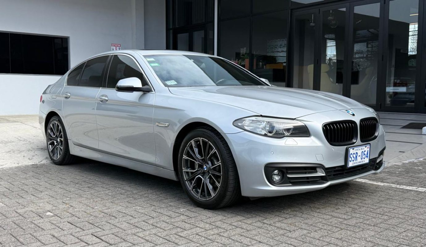 BMW 520I