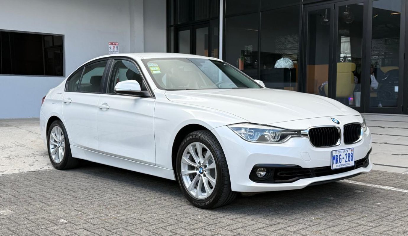 BMW 318I
