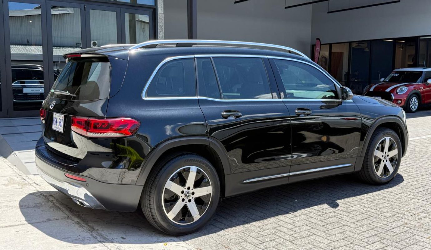 Mercedes Benz GLB200