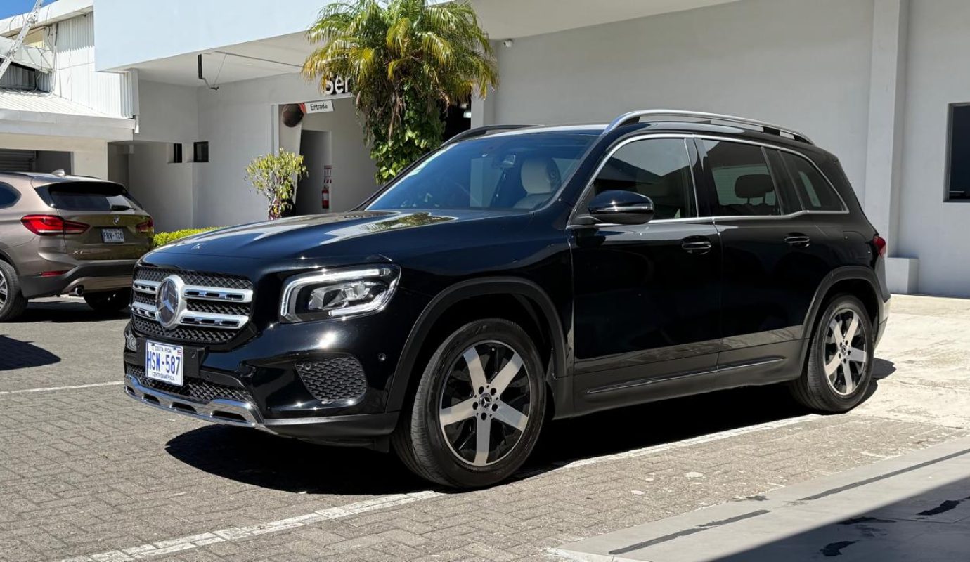 Mercedes Benz GLB200