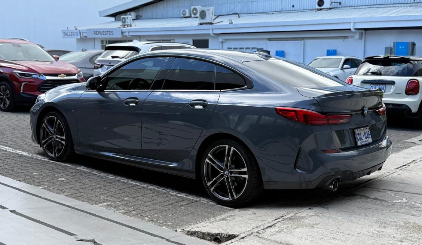 BMW 218i