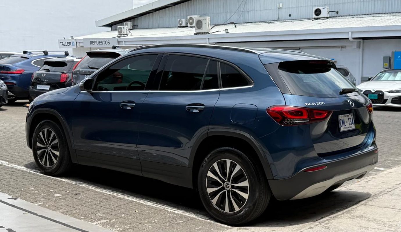 Mercedes Benz GLA200