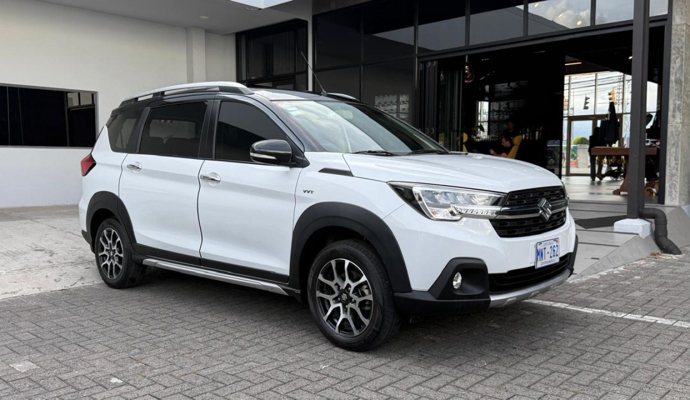 Suzuki XL7