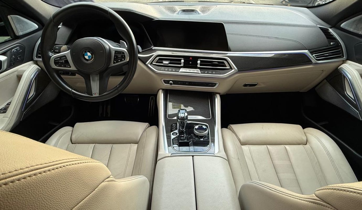 BMW X6 M50I