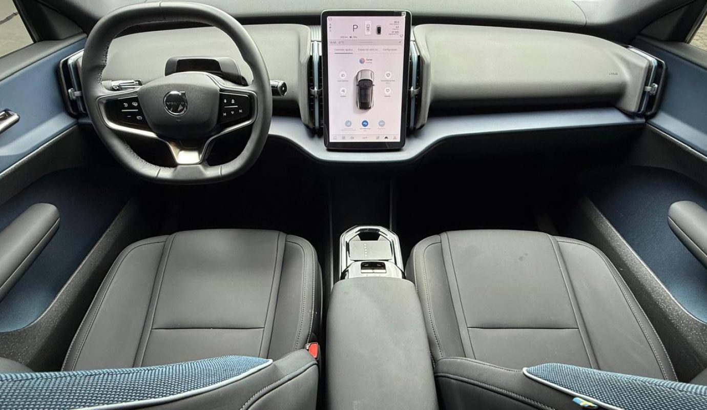 Volvo EX30 Core
