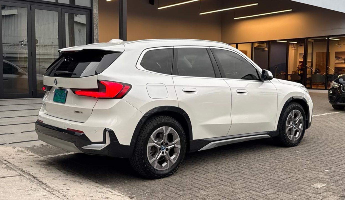 BMW IX1 Xdrive30