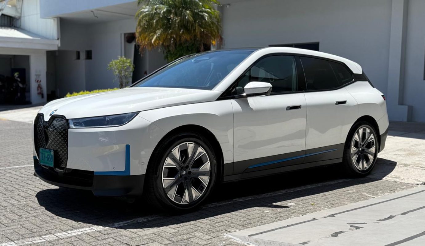 BMW IX Xdrive40