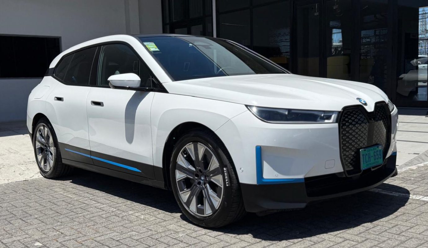 BMW IX Xdrive40