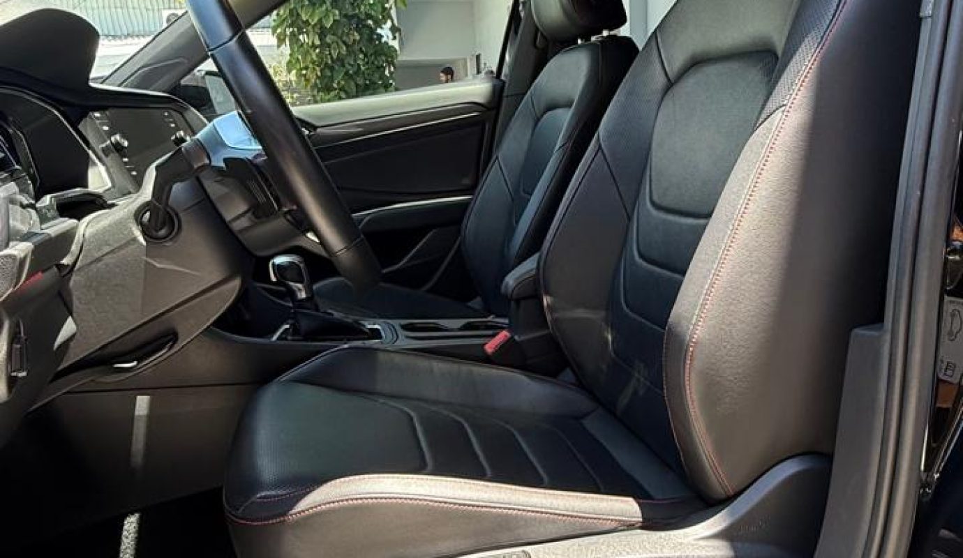 Volkswagen Jetta GLI