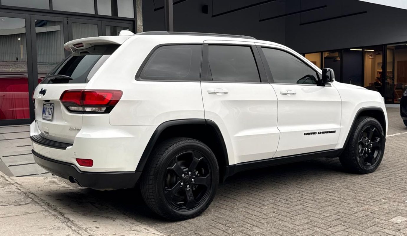 Jeep Grand Cherokee Laredo