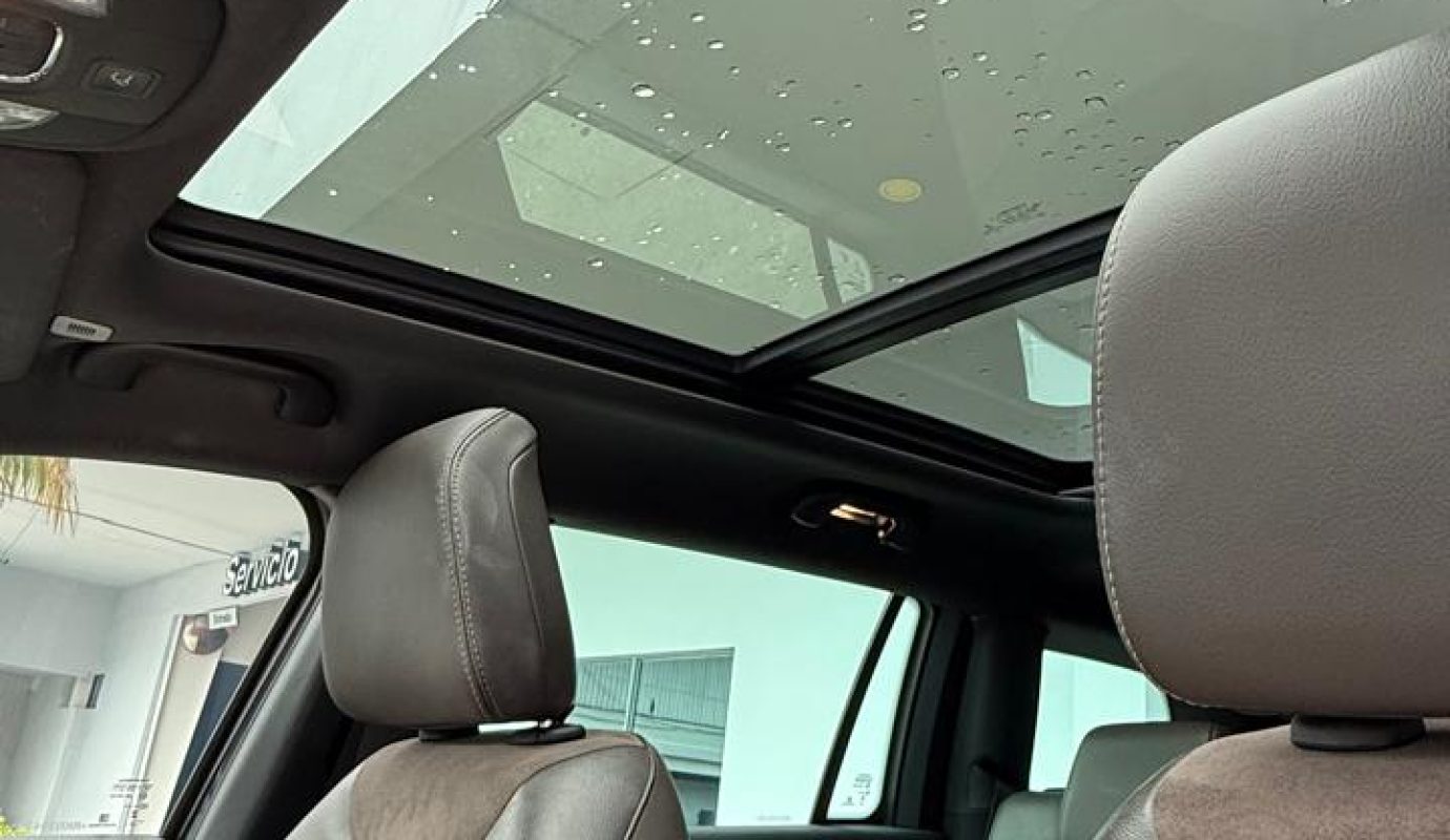 JEEP OVERLAND COMMANDER