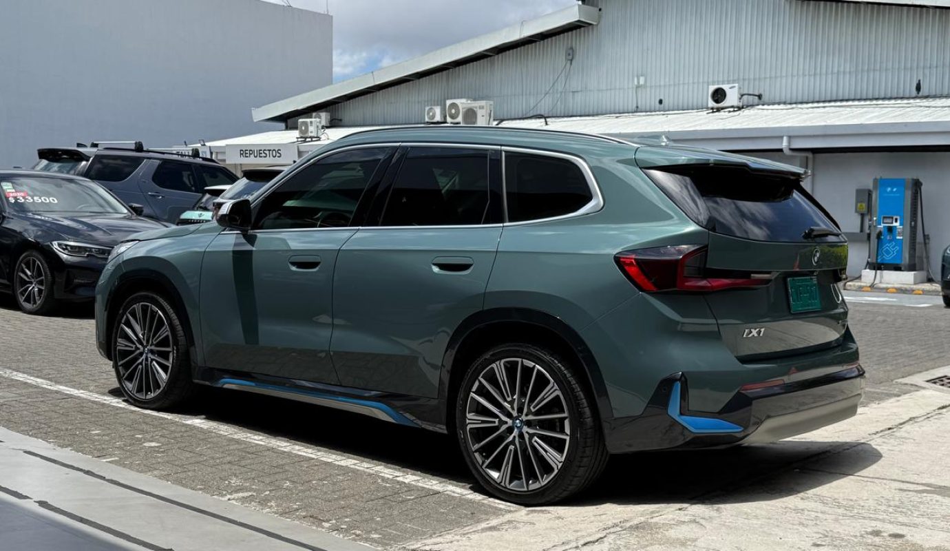 BMW IX1 Xdrive30