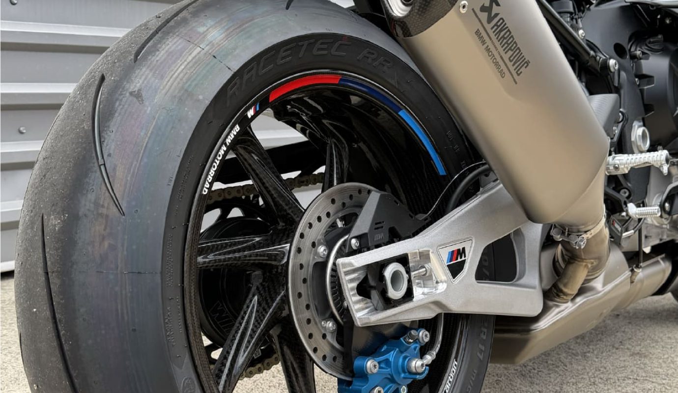 BMW M 1000 RR