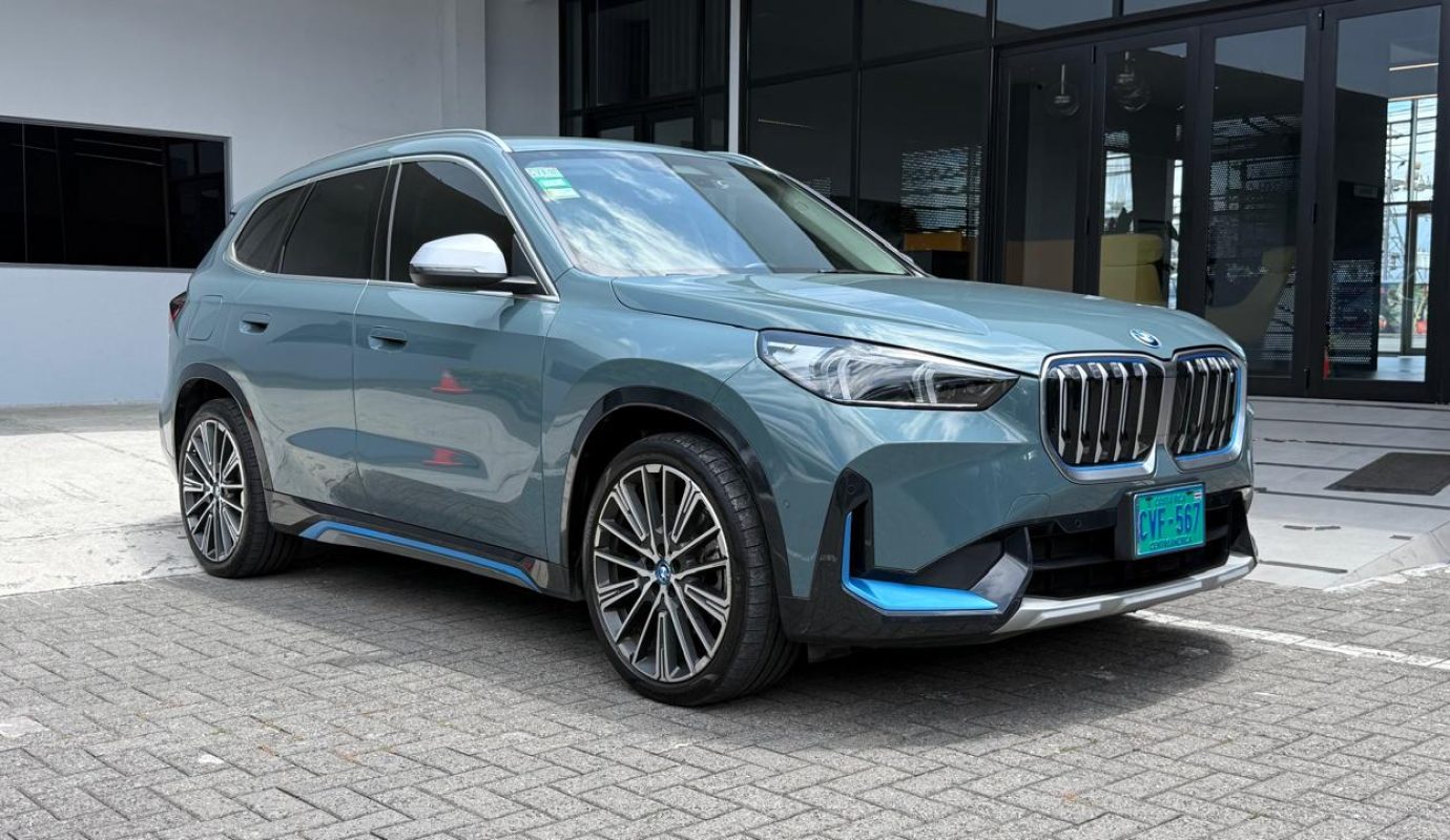 BMW IX1 Xdrive30