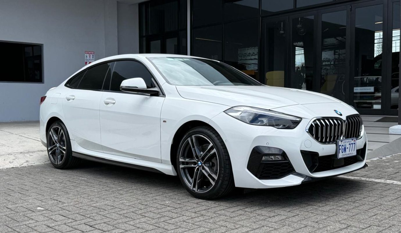 BMW 218I