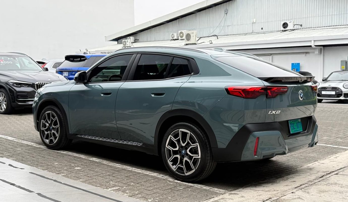BMW IX2 XDRIVE20