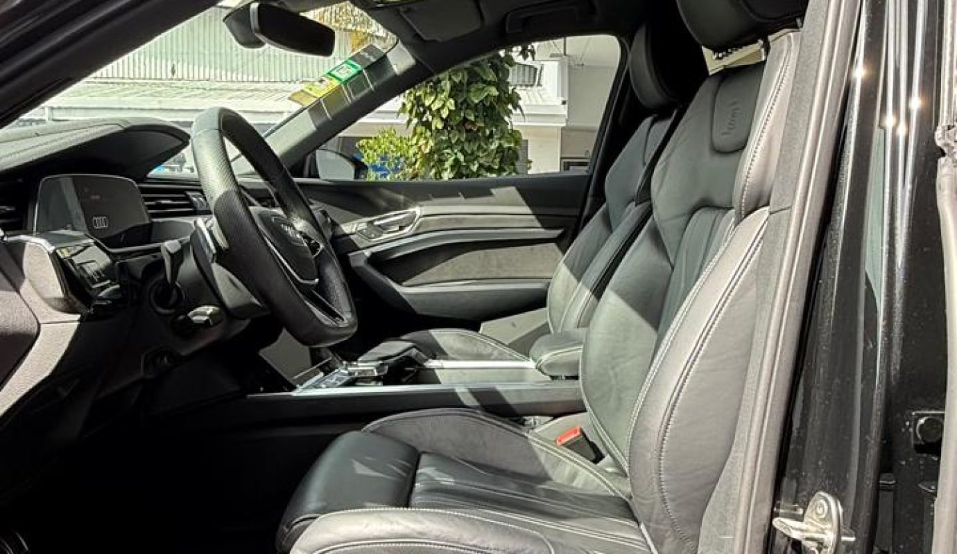 AUDI Q8 ETRON SPORTBACK 50