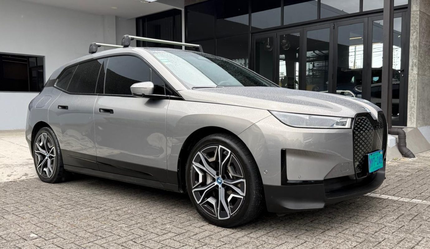 BMW IX XDRIVE40