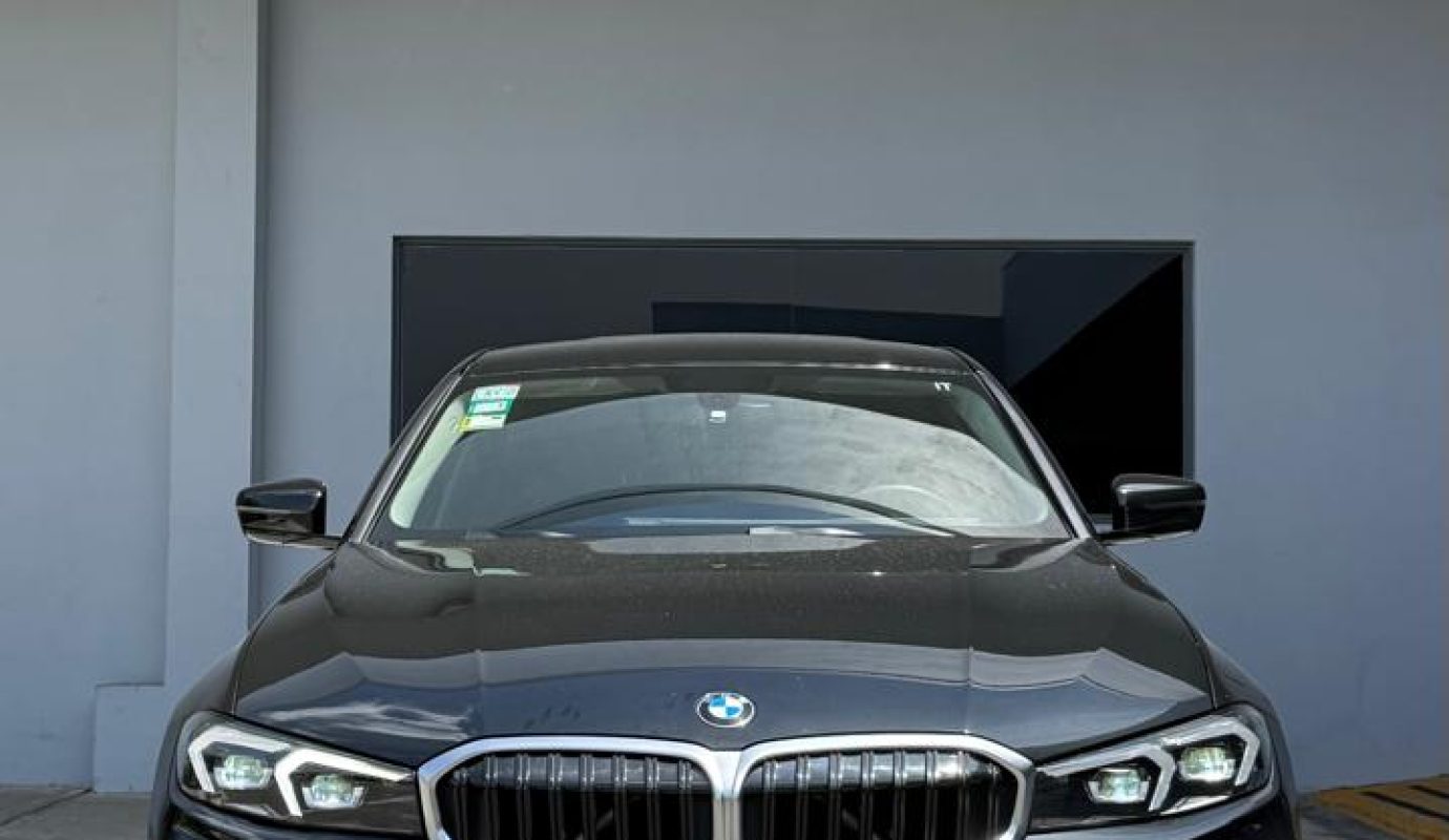 BMW 320I