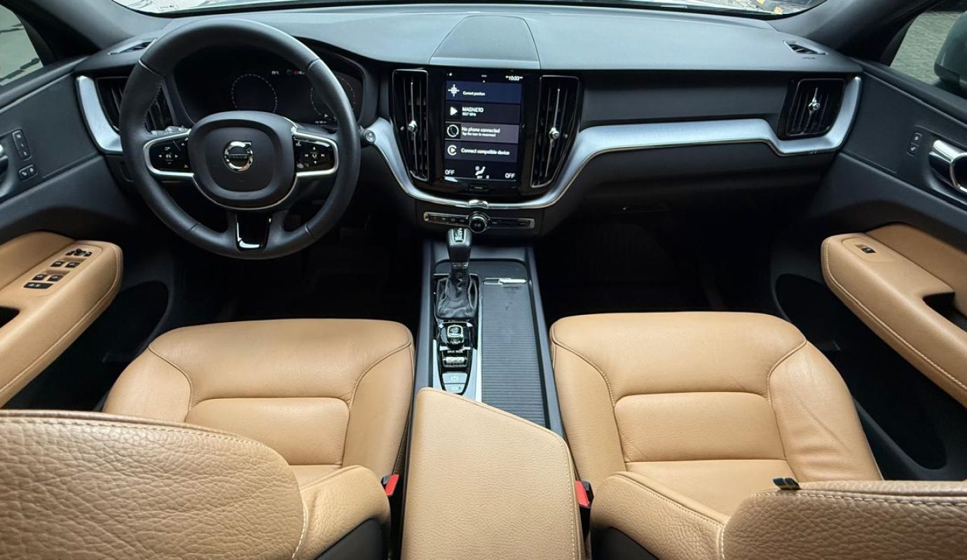 VOLVO XC60 T5