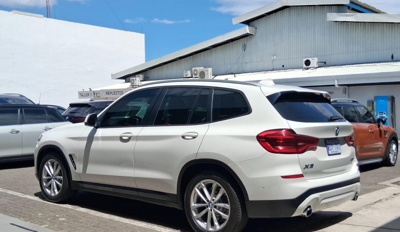 BMW X3 SDRIVE20i