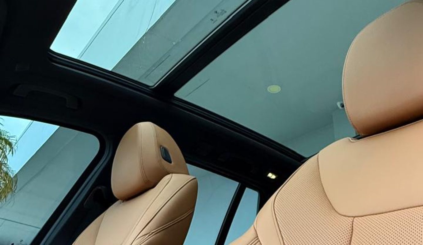 BMW IX3 PAQ M