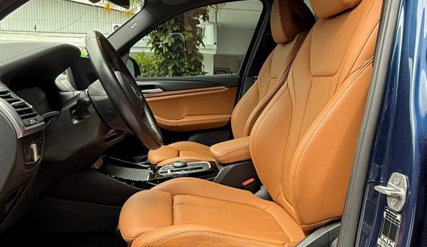 BMW IX3 PAQ M