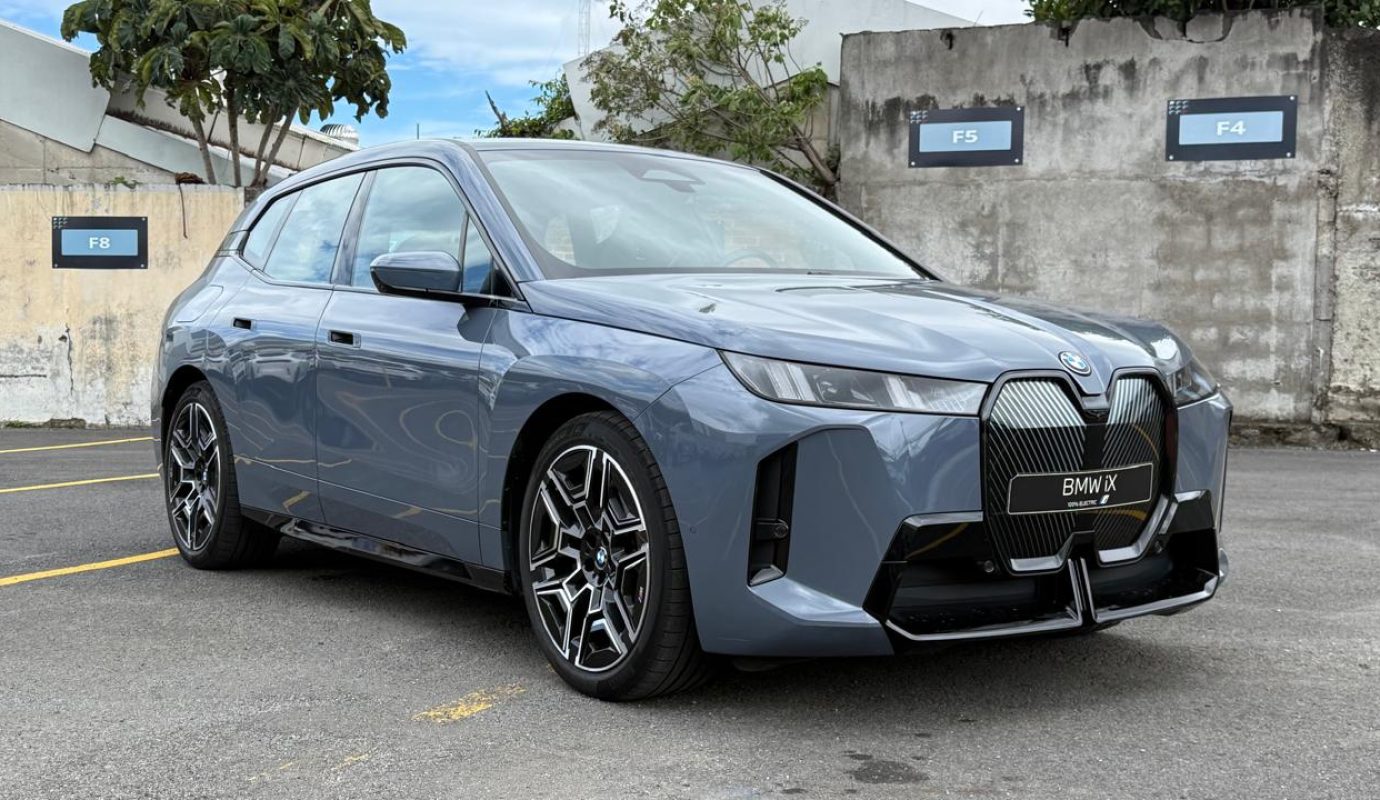 BMW IX XDRIVE 45 PAQ M