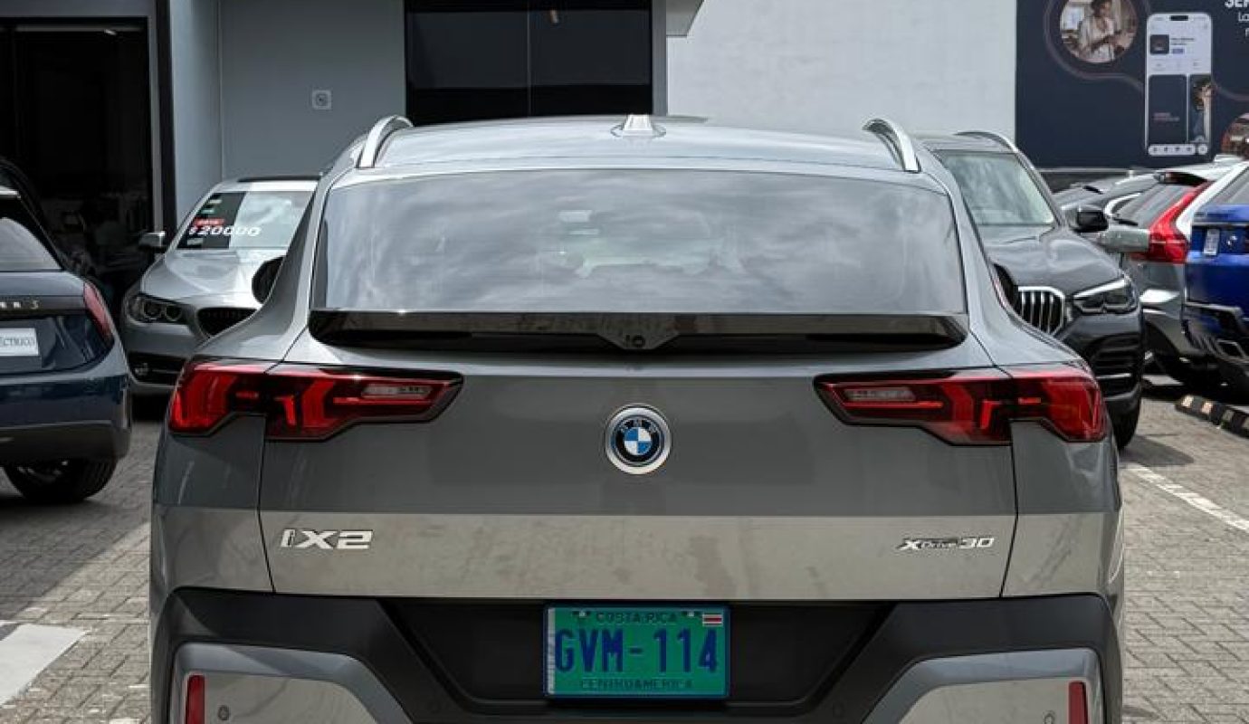 BMW IX2 XDRIVE30