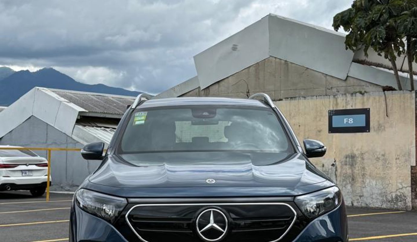 Mercedes Benz EQB350