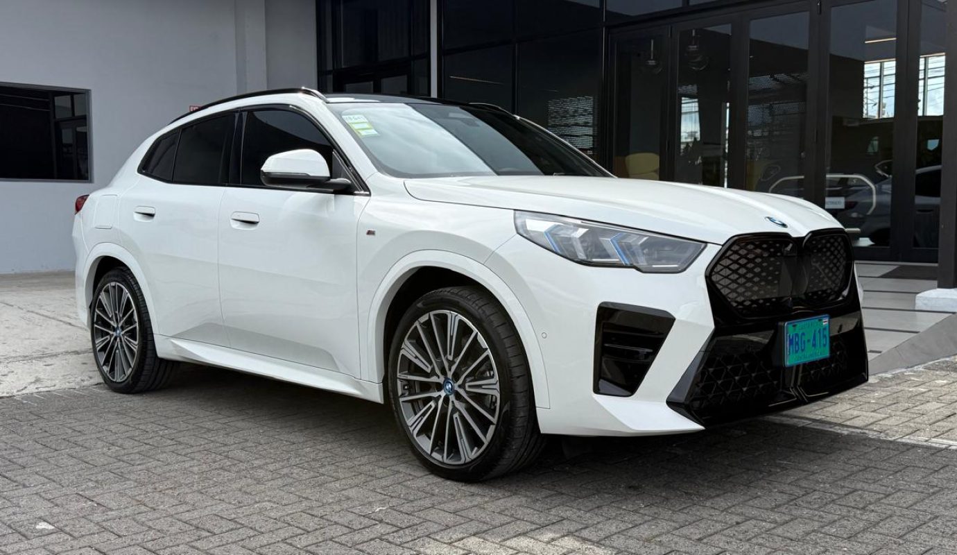 BMW IX2 XDRIVE30