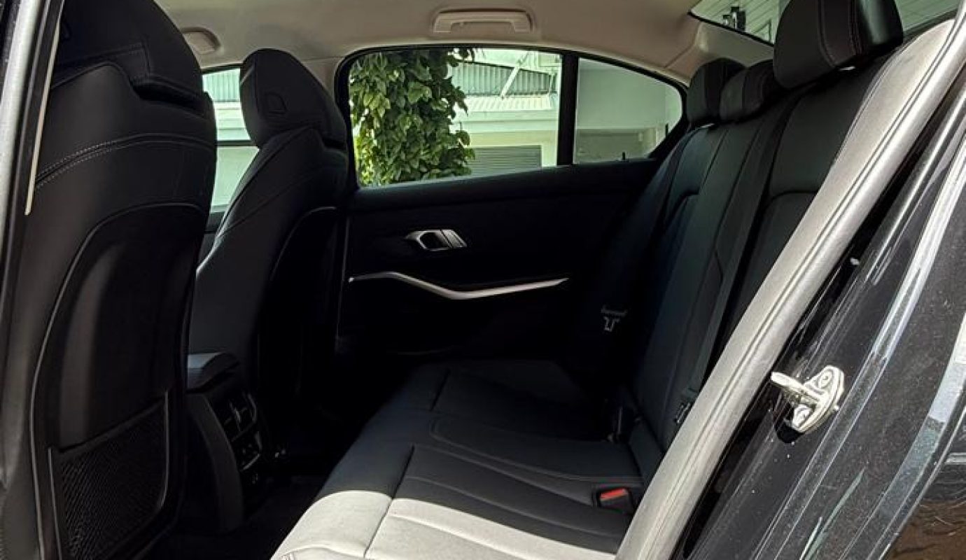 BMW 320I
