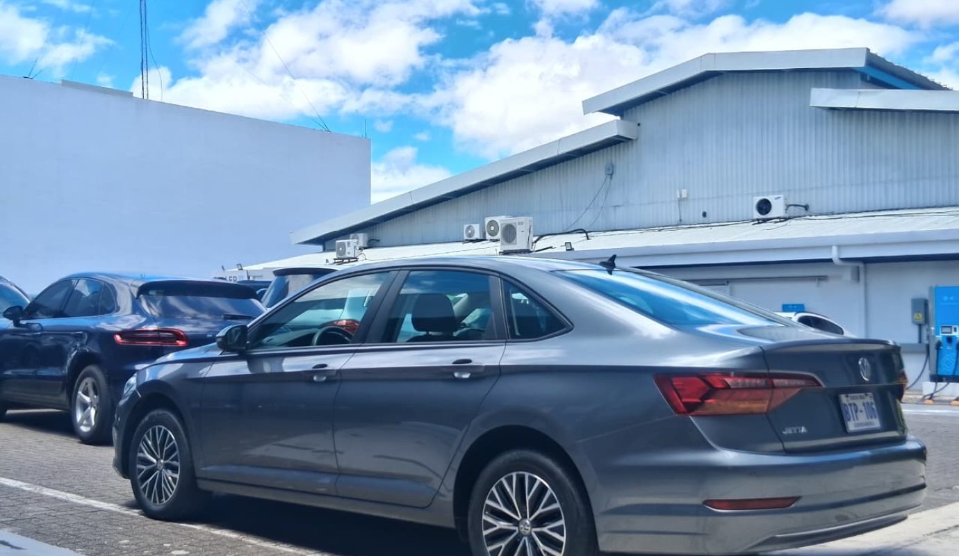 VOLKSWAGEN JETTA TSI