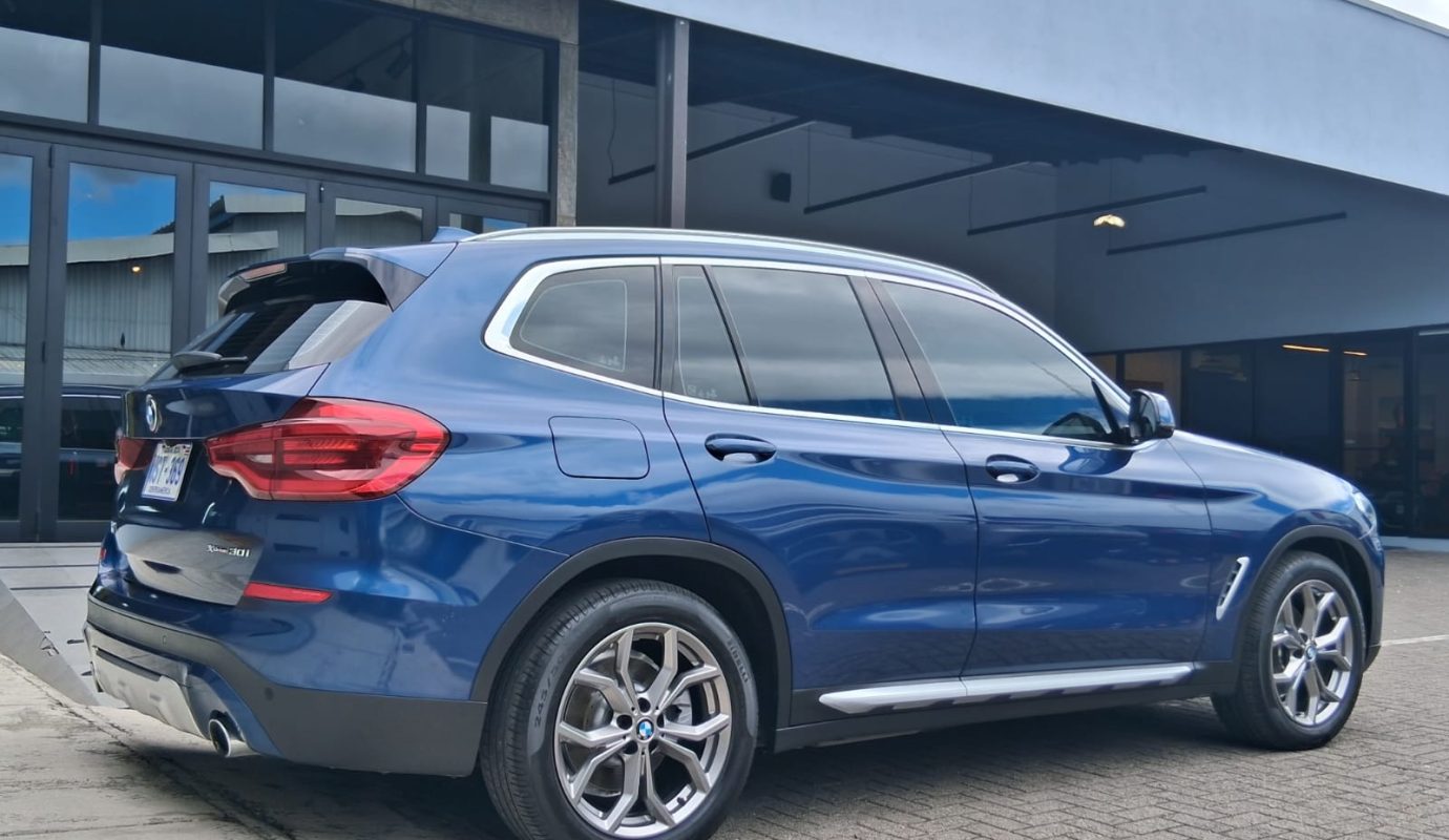 BMW X3 XDrive30i