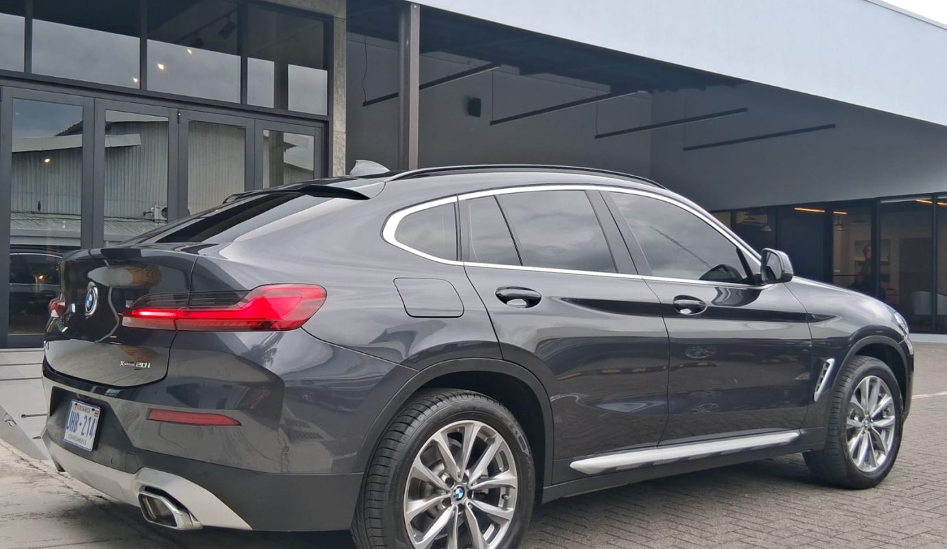 BMW X4 Xdrive20i