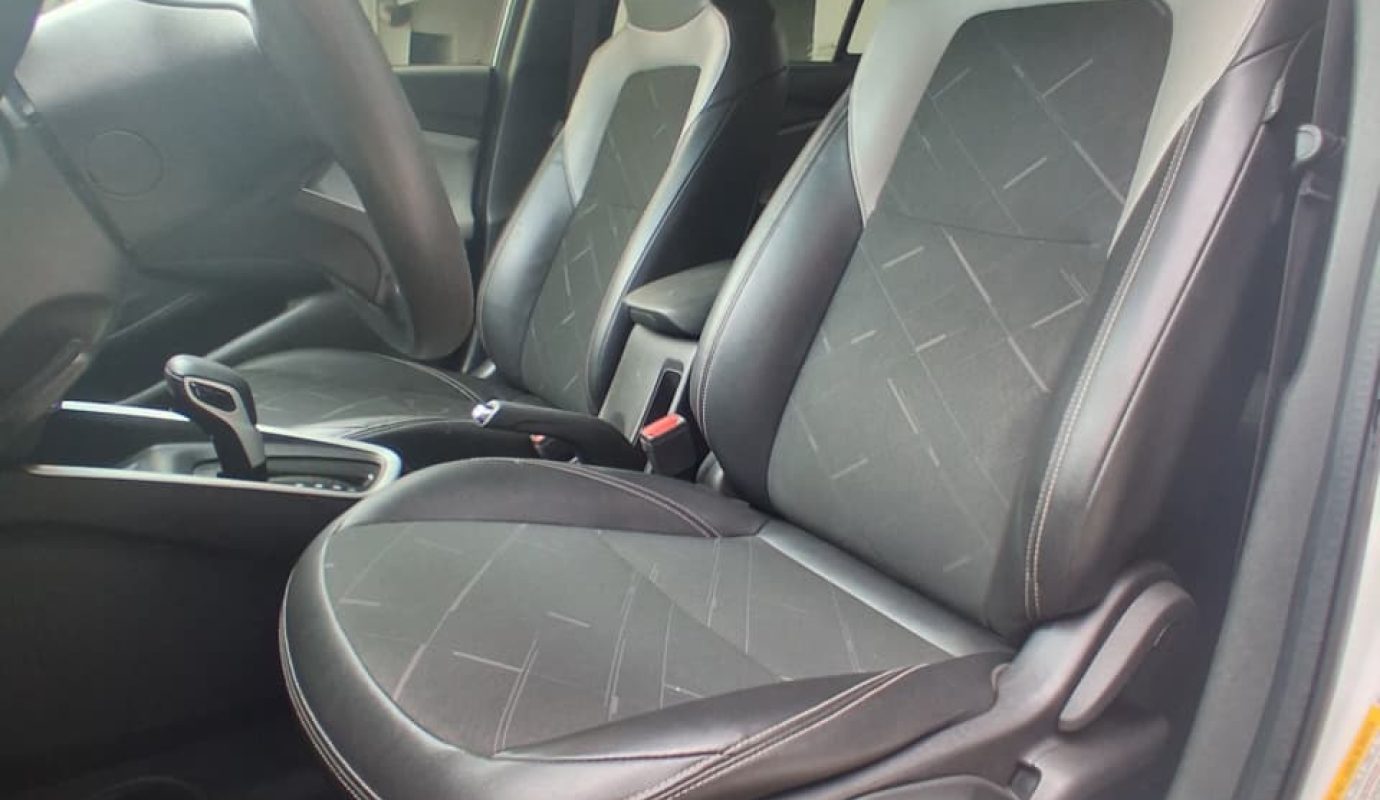 Chevrolet Onix Premier