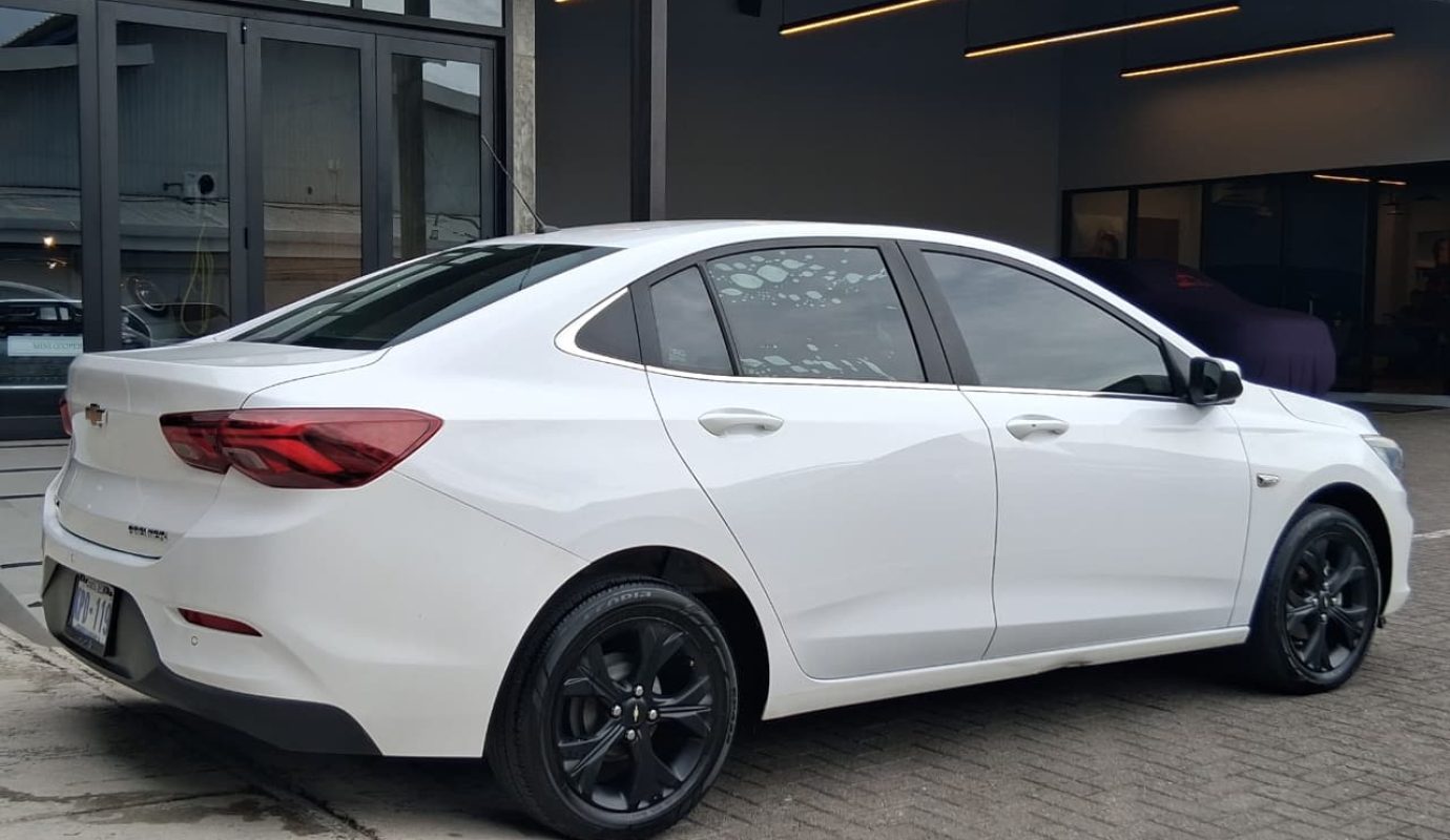 Chevrolet Onix Premier